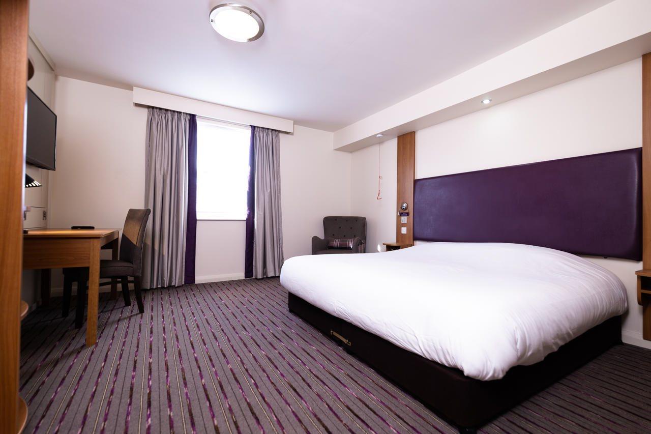 Ibis Coleraine Riverside Exterior foto