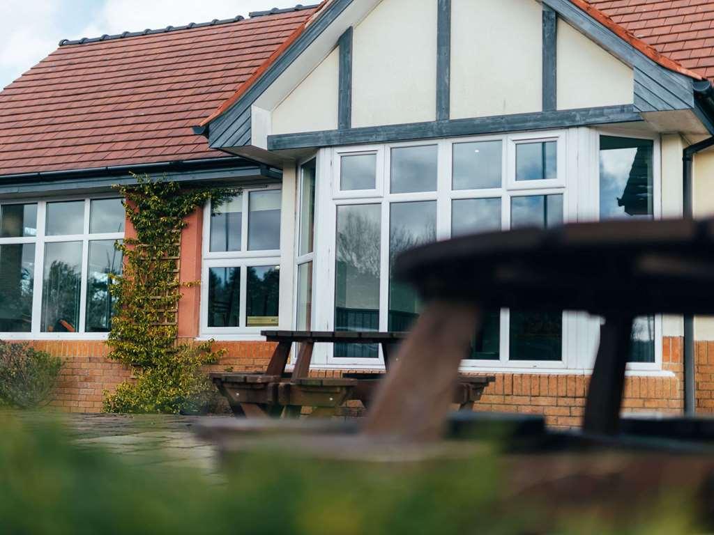 Ibis Coleraine Riverside Exterior foto